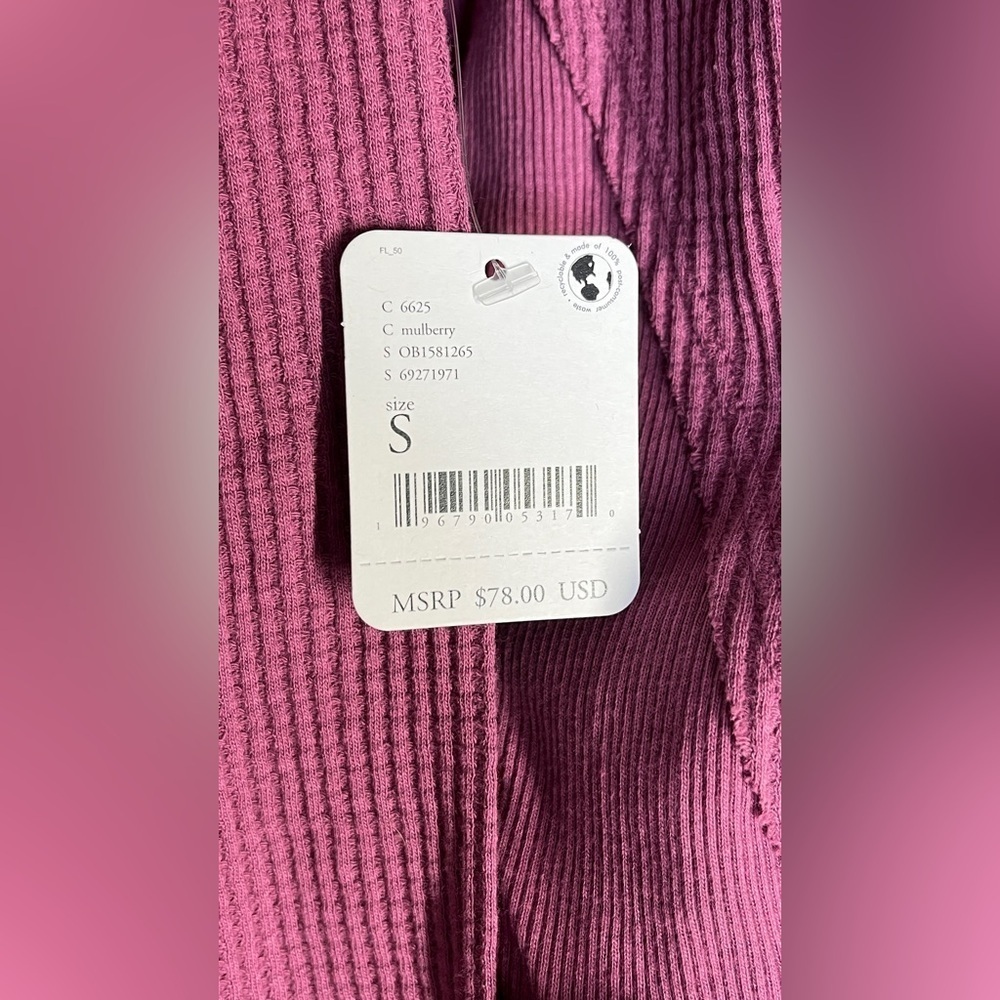Free People Santa Clara Oversized Waffle V Neck Thermal in Mulberry S NWT - Picture 13 of 13